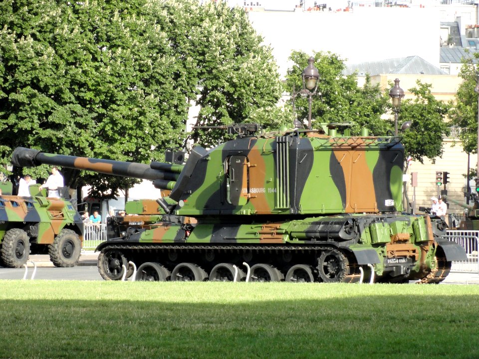 GCT 155mm AUF1, French army licence registration '6834 0140', Strasbourg 1944, photo-2