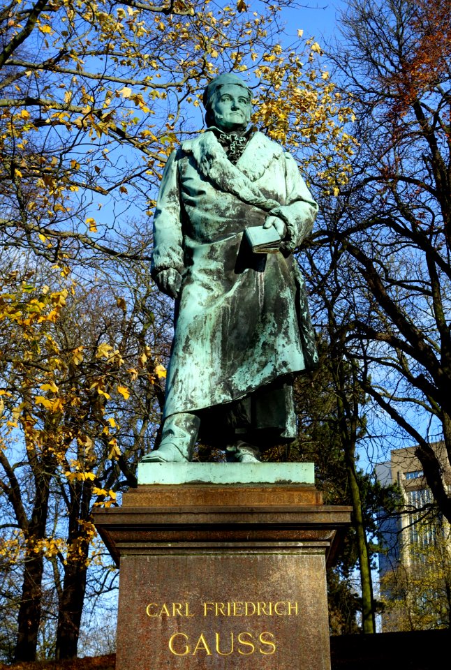 Gauß-Denkmal - Braunschweig, Germany - DSC04436