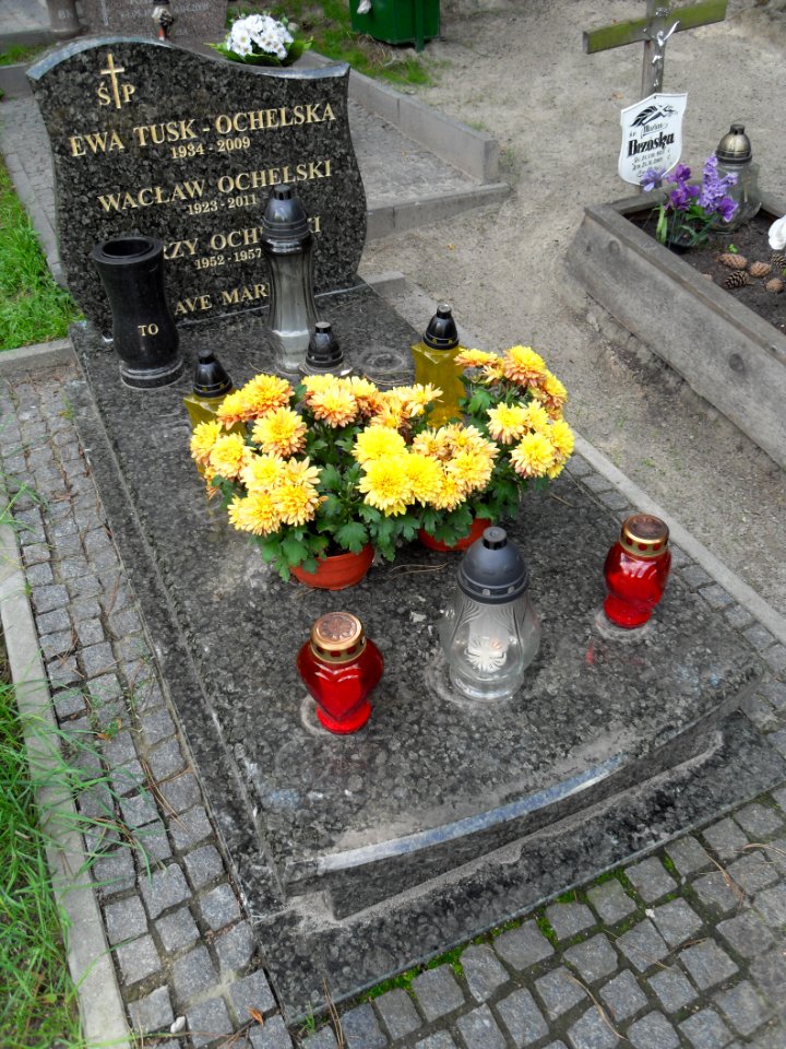 Gdańsk Cmentarz Garnizonowy - grób Ewy Tusk