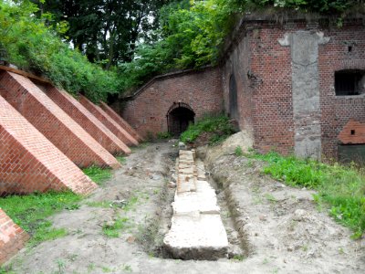 Gdańsk Grodzisko - bateria moździerzy w renowacji (3)
