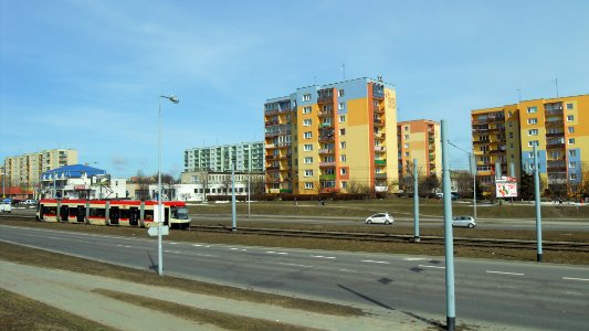 Gdańsk ulica Sikorskiego i bloki ulicy Chałubińskiego