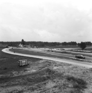 Genomen vanaf het viaduct in de richting eindhoven, Bestanddeelnr 168-0715