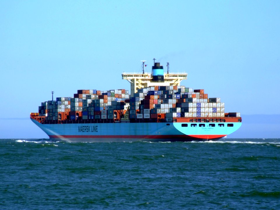 Georg Maersk p10, leaving Port of Rotterdam, Holland 04-Aug-2007