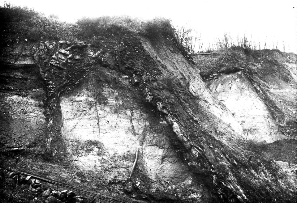 Geologie, basaltgang, graniettuf, Bestanddeelnr 193-0304