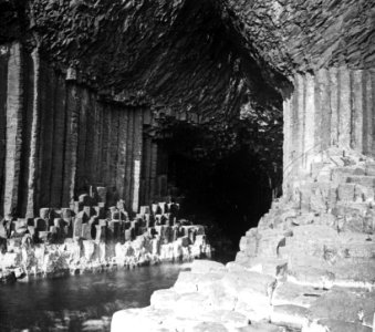 Geologie, grotten, pingalgrot, Staffa, Groot-Brittannië, Bestanddeelnr 193-0301