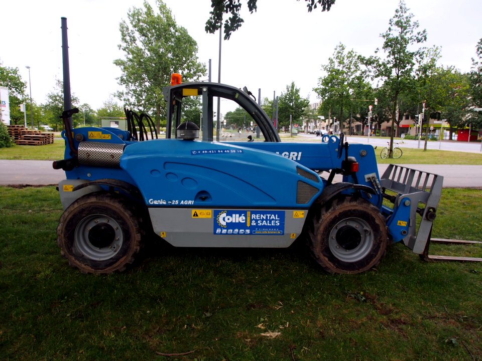 Genie 625 Agri pic1