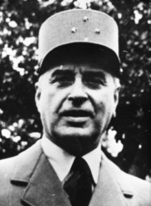 Generaal Lorillot , opvolger van Generaal Ely, Bestanddeelnr 909-5717 (cropped)