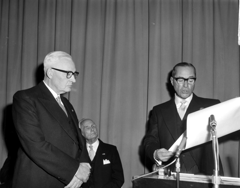 Generaal Snijders medaille uitgereikt, Bestanddeelnr 914-6194