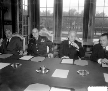 Generaal Ridgway bezoekt Ministerraad, Bestanddeelnr 905-3301