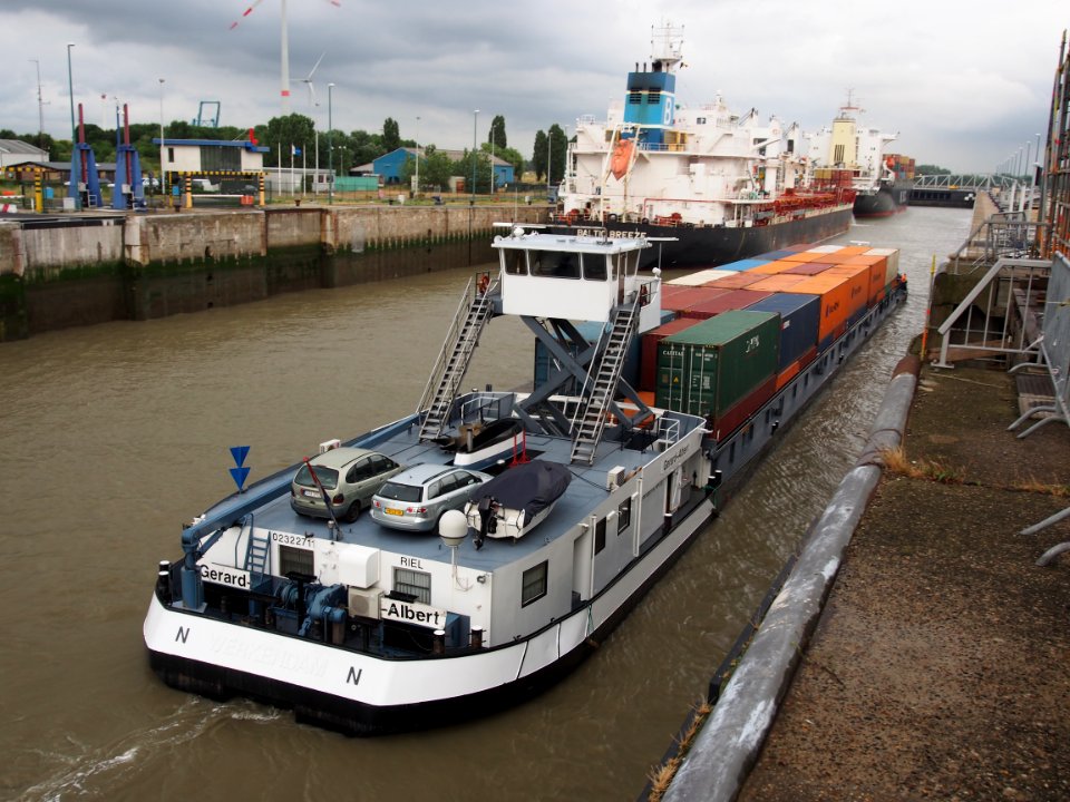 Gerard-Albert - ENI 02322711, Berendrechtsluis, Port of Antwerp pic8