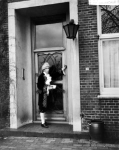 Gerard Kreuger (acteur) alias Markies de Sade , bij huis van Burgemeester, Bestanddeelnr 918-8196