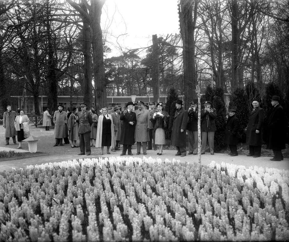 Generaal Ridgway bezoekt Flora, Bestanddeelnr 905-6633