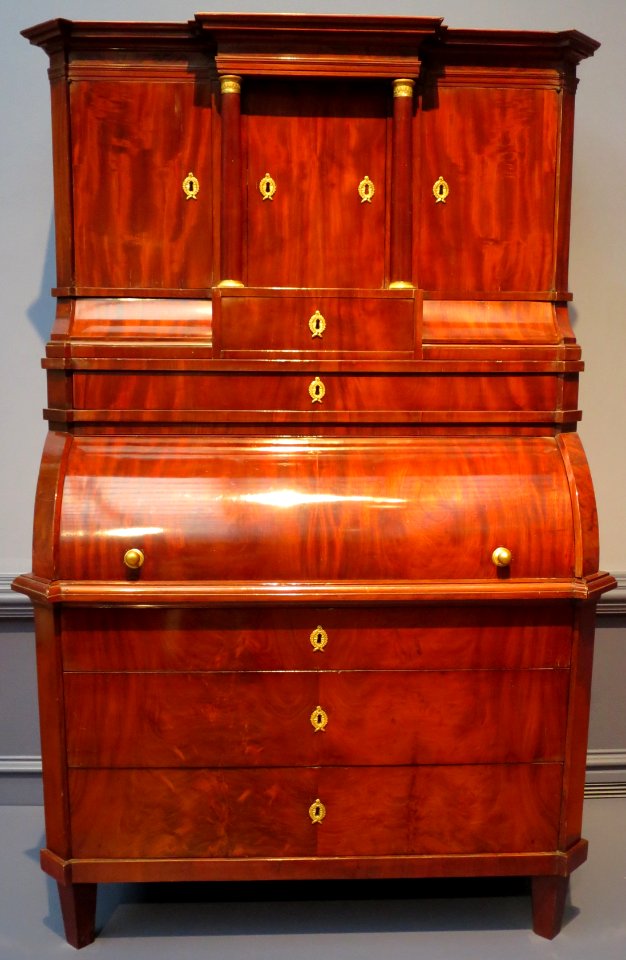 German cylinder desk, 1800-15, oak, chestnut and pine with mahogany veneer, Dayton Art Institute
