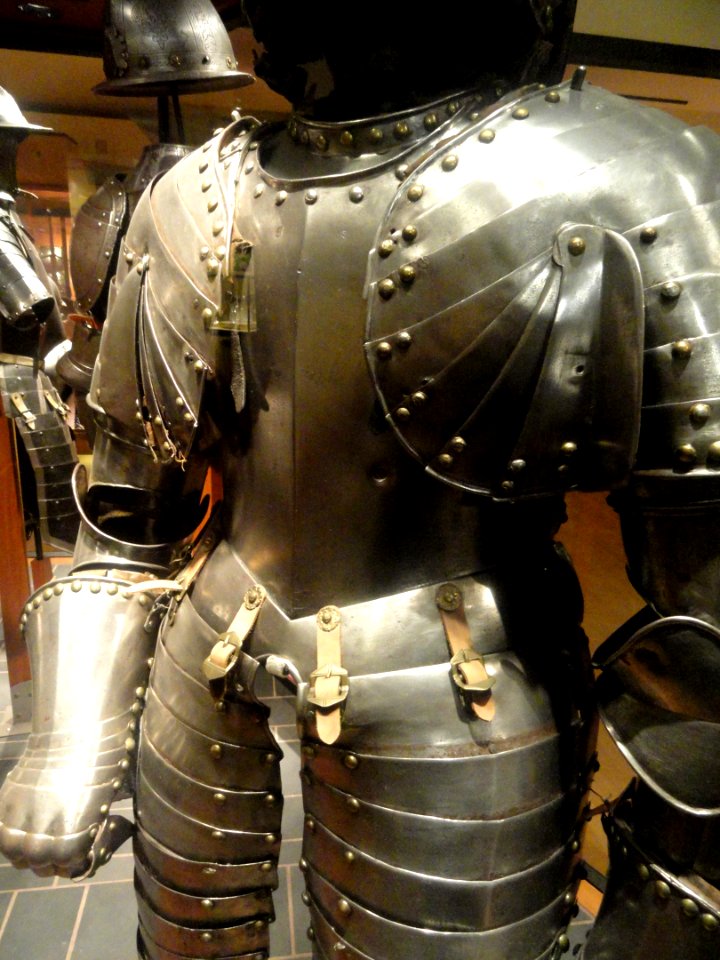 German Three-Quarter Armour, composite, cuisse from tournament armour late 1500s, upper part c. 1650 - Royal Ontario Museum - DSC09474