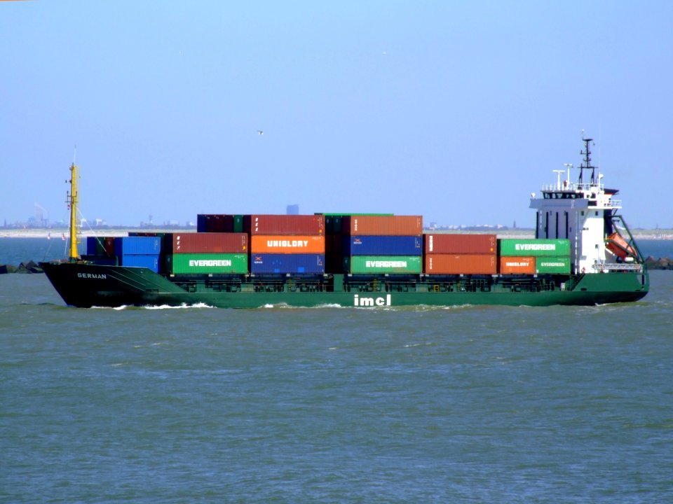 German IMO 9038373, leaving Port of Rotterdam 04-Aug-2007