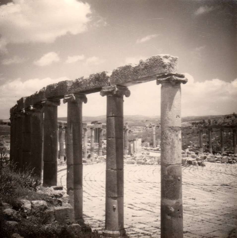 Gerasa 9, Forumsäulen 1960