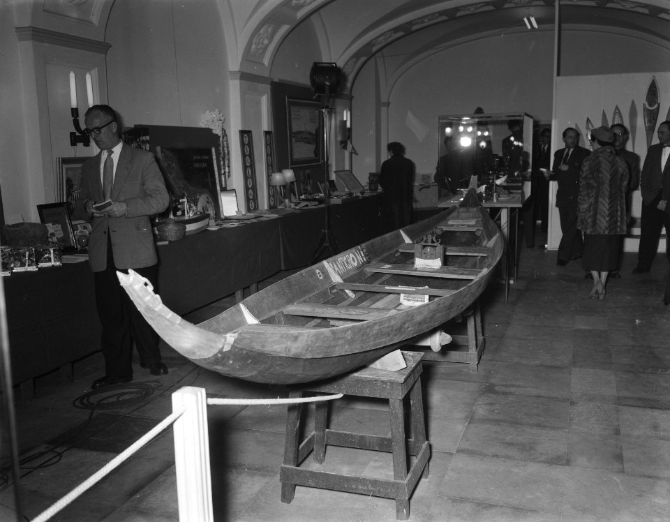 Geschenken tentoonstelling van Suriname en Antillen voor Koninklijke familie te , Bestanddeelnr 907-5034