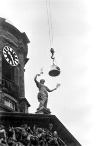 Gerestaureerd carillon bij paleis, Bestanddeelnr 919-0456