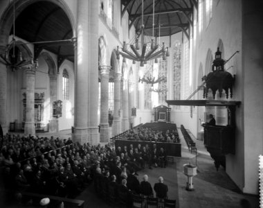 Gerestaureerde gedeelte van de oude Kerk te Delft in gebr genomen, Bestanddeelnr 909-9205