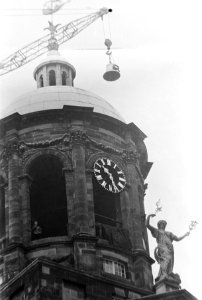 Gerestaureerd carillon bij paleis, Bestanddeelnr 919-0459