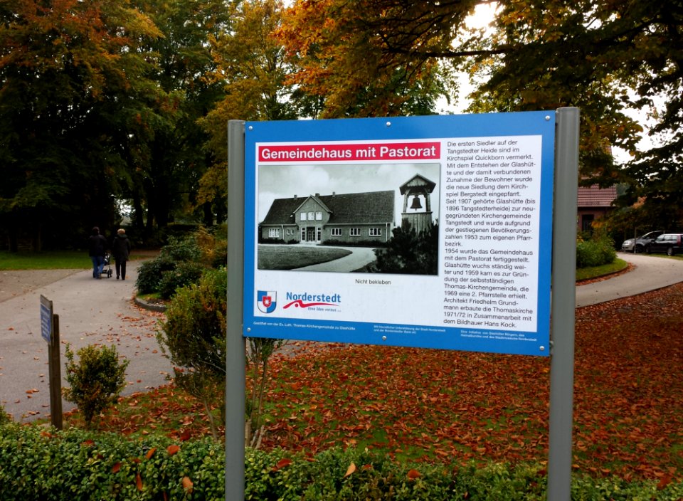 Geschichtspfad Glashütte 5 (Pastorat) mit Hintergrund