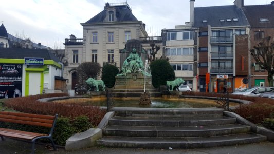 Geraardsbergen-Aan onze Helden