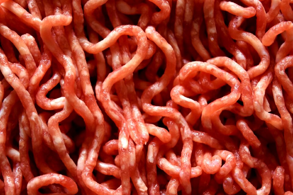 Eat minced ' meat raw