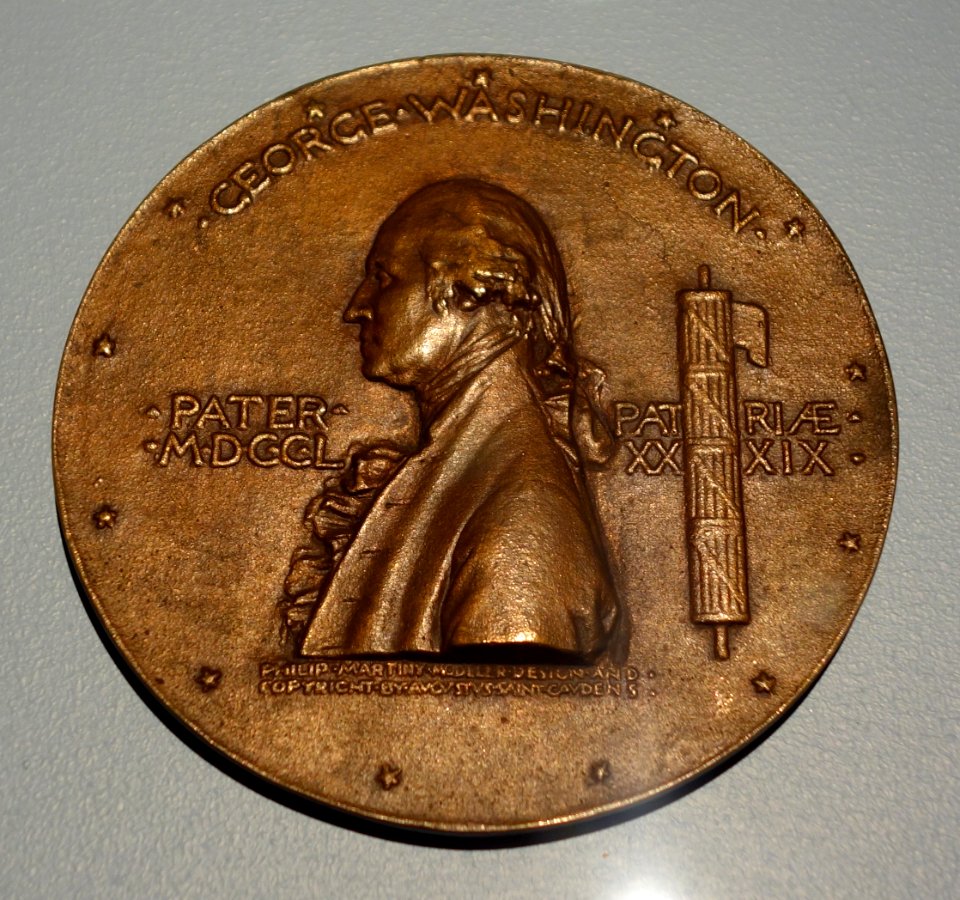 George Washington Inaugural Centennial Medal, by Augustus Saint-Gaudens and Philip Martiny, 1889, bronze - Cincinnati Art Museum - DSC04563