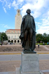 George Washington by Pompeo Coppini, 1955 - University of Texas at Austin - DSC08601