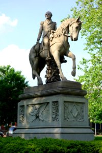 George Washington Memorial by Edward Ludwig Albert Pausch - Allegheny Commons Park, Pittsburgh, PA - DSC05846