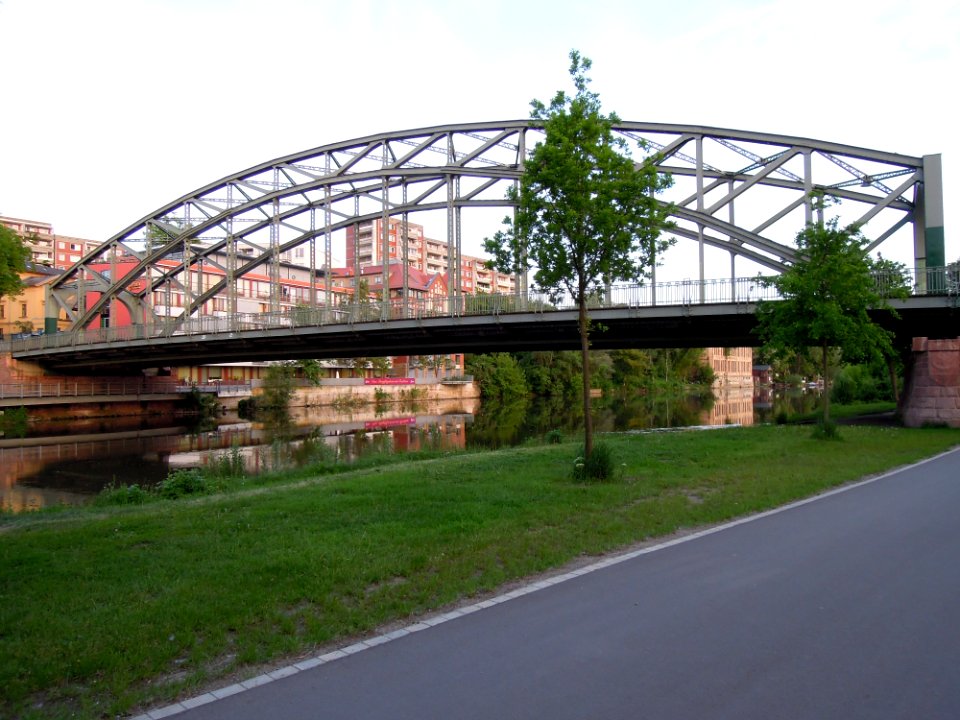Genzmer Brücke in Halle (Saale) im Mai 2019