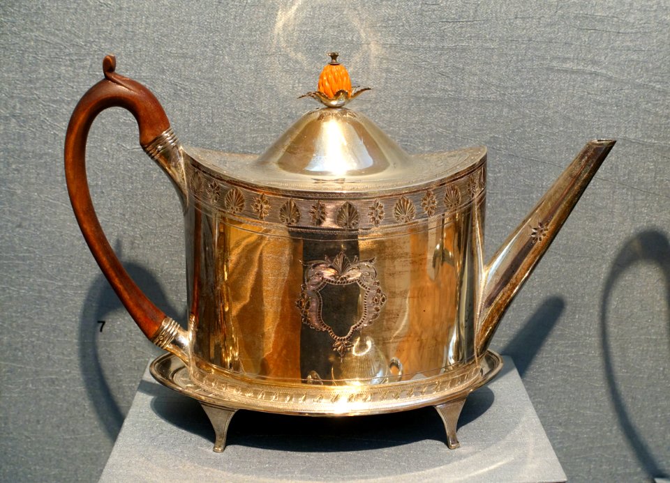 George III teapot on stand, Francis Purton, London, 1794-1795, silver - Portland Art Museum - Portland, Oregon - DSC08794