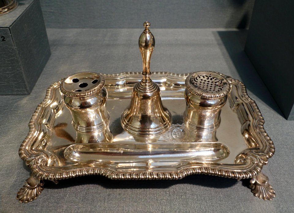 George II inkstand, Frederick Kandler, London, 1753-1754, silver - Portland Art Museum - Portland, Oregon - DSC08823