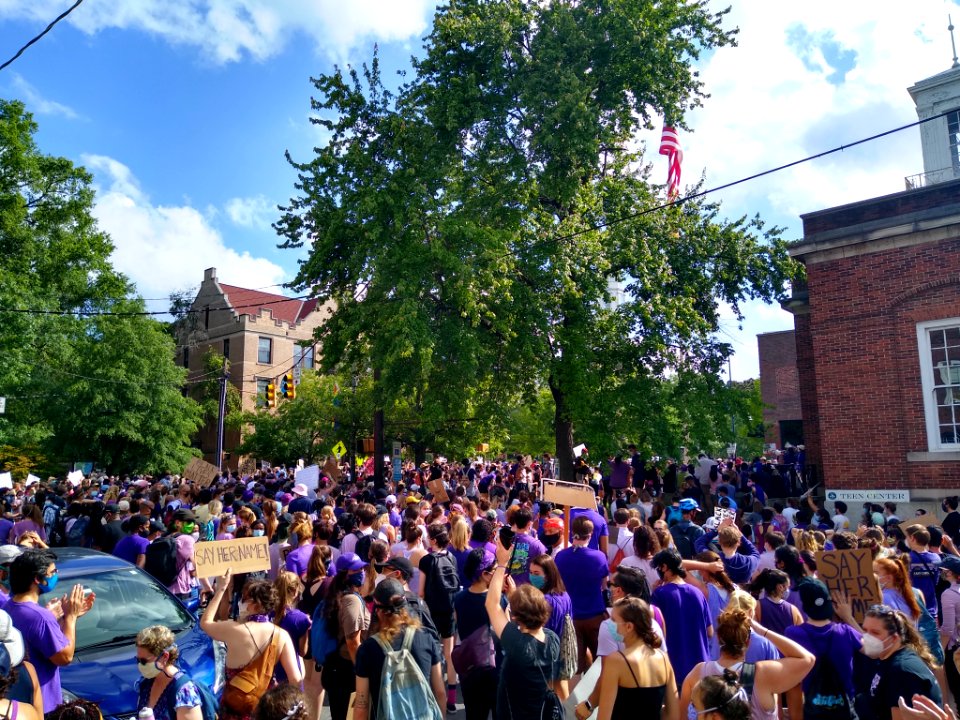 George Floyd and Breonna Taylor protest in Chapel Hill 01