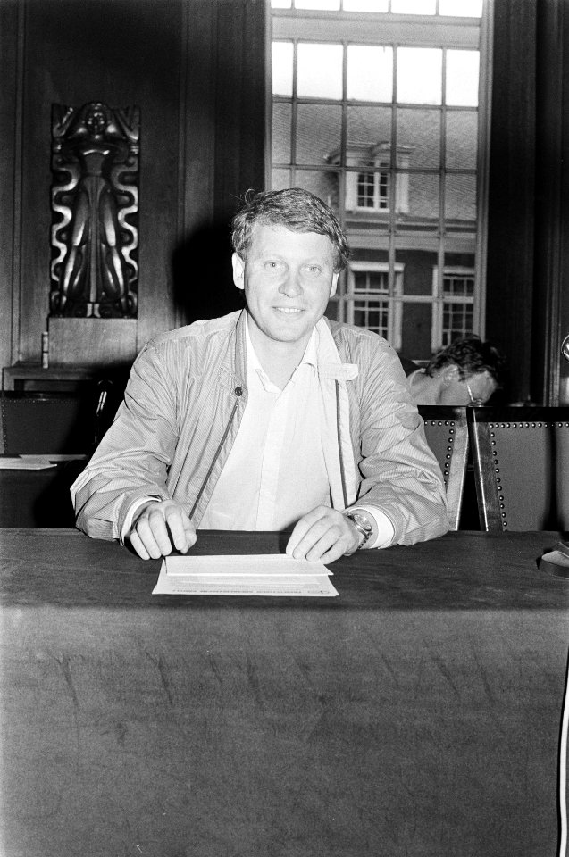 Gemeenteraadsvergadering in Amsterdamse stadhuis wethouder Wolffenspergeri, Bestanddeelnr 931-5468