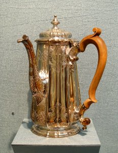 George II coffee pot, Louis Dupont, London, 1736-1737, silver - Portland Art Museum - Portland, Oregon - DSC08799