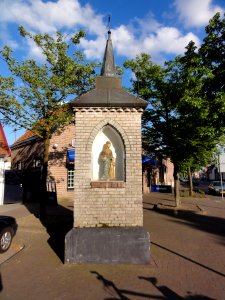 Gemert Rijksmonument 518099 wegkapel hoek Deel-Pandelaar, zijde 1