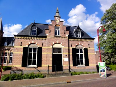 Gemert Rijksmonument 518082 huis tegen Latijnse school