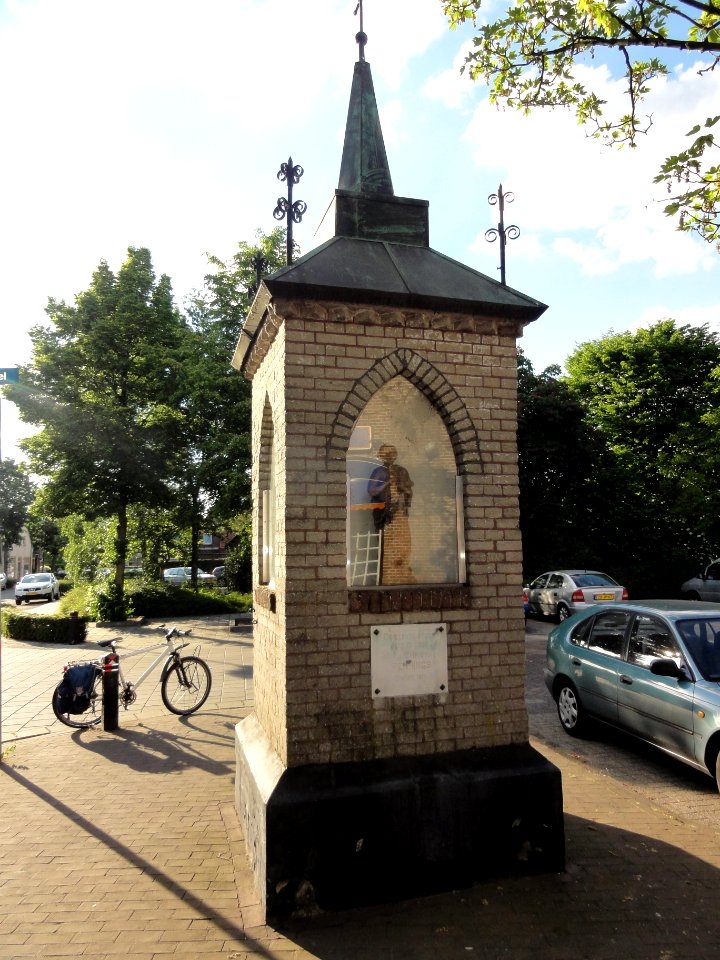 Gemert Rijksmonument 518099 wegkapel hoek Deel-Pandelaar, zijde 3