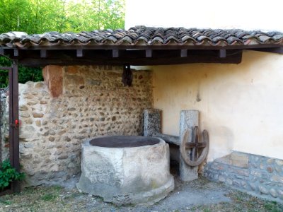 Genay - Rhône-Alpes - Fortin de Rancé - Puits