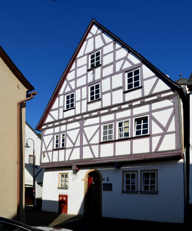 Gemünden (Hunsrück), Kirchberger Straße 23 (1)