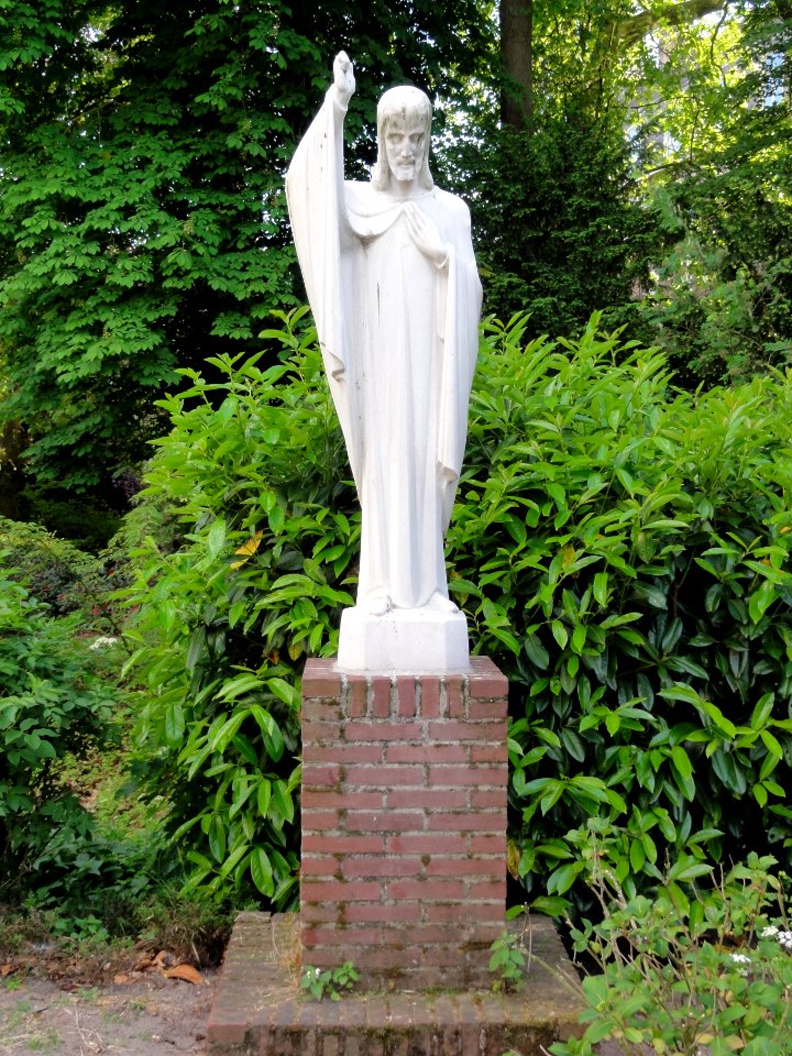Gemert, H.Hartbeeld bij pastorie