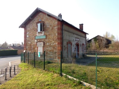 Genay - Route de Reyrieux, côté sud-est