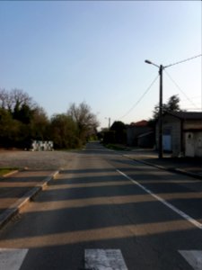 Genay - Route de Reyrieux, côté sud depuis la rue de la Gare