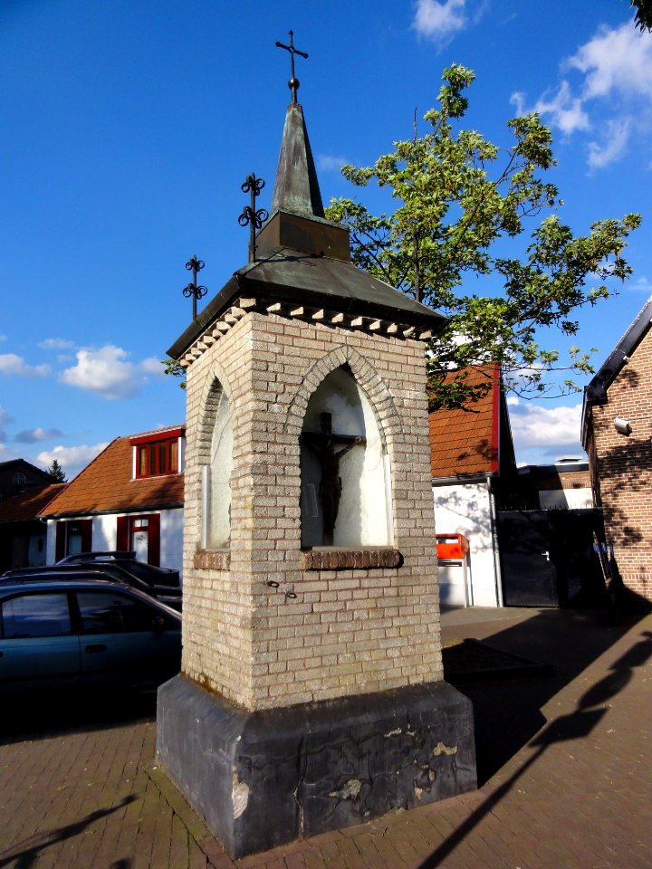 Gemert Rijksmonument 518099 wegkapel hoek Deel-Pandelaar, zijde 2