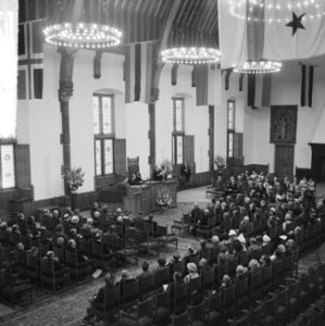 Genealogencongres in de Ridderzaal te Den Haag , overzicht van de zaal, Bestanddeelnr 916-5640