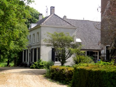 Gendt Rijksmonument 16078 Poelwijklaan 5, boerderij naast poorttoren