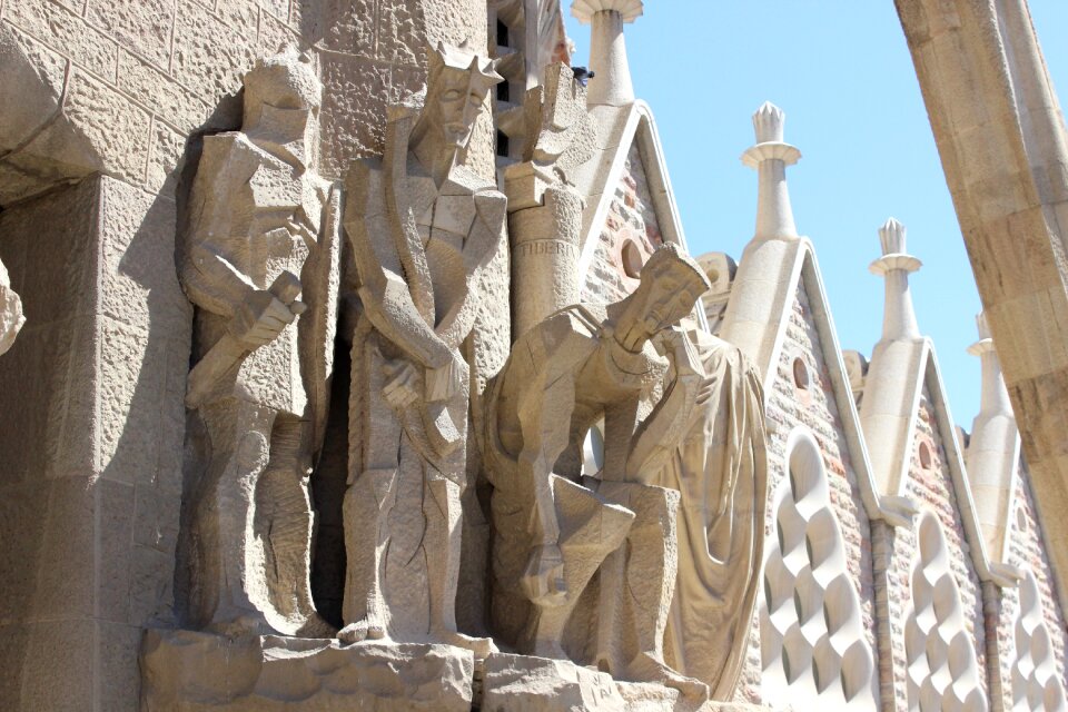 Sagrada familia church statue