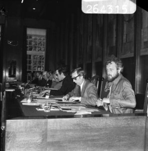 Gemeenteraad van Amsterdam, rechts de nieuwe wethouder van financiën, W Sinnige, Bestanddeelnr 926-4315