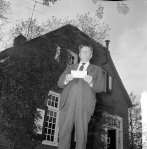 Gelukstelegram van de Avro voor Willem Vogt tot benoeming lid van verdienste , t, Bestanddeelnr 915-1936